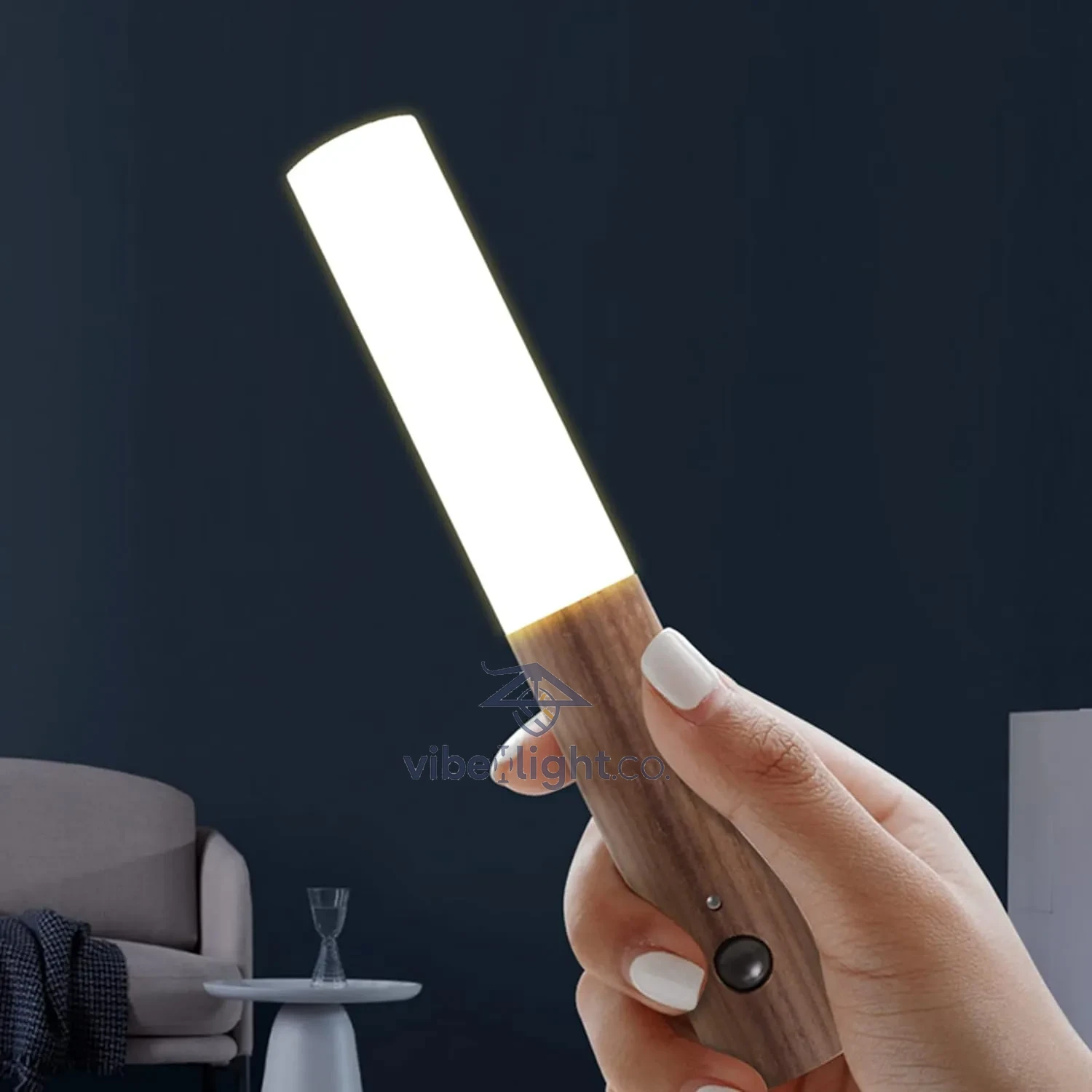 Modern Torch Style Motion Activated LED Security Light - Image 9